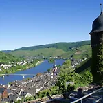 منزل للإقامة Gaestehaus Zeller Altstadt زيل ان دير موسل