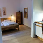 Gaestehaus Zeller Altstadt زيل ان دير موسل