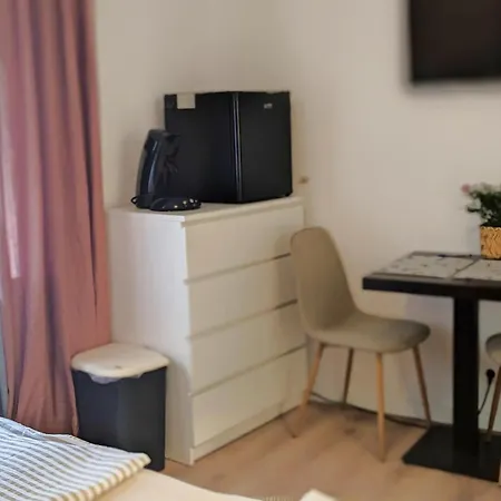 Gaestehaus Zeller Altstadt Quarto em Acomodações Particulares *