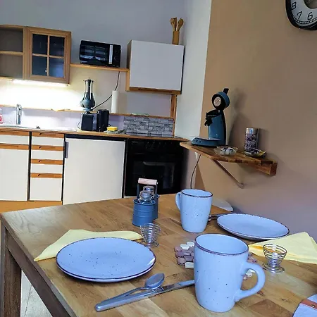 בית אירוח Gaestehaus Zeller Altstadt *