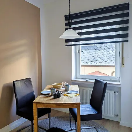 홈스테이 Gaestehaus Zeller Altstadt 첼 안 데어 모젤
