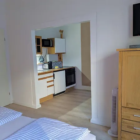 Gaestehaus Zeller Altstadt * زيل ان دير موسل