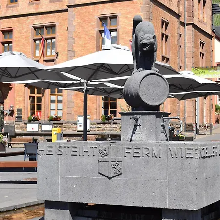 Gaestehaus Zeller Altstadt * 첼 안 데어 모젤