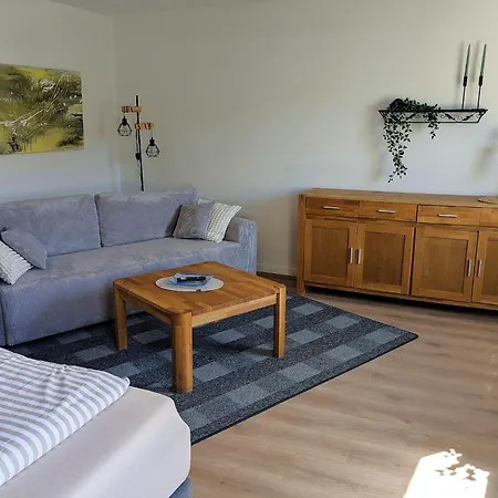 Δωμάτια σε οικογενειακή κατοικία Gaestehaus Zeller Altstadt *
