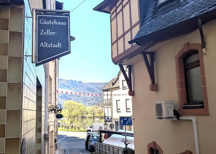 Gaestehaus Zeller Altstadt 홈스테이 *